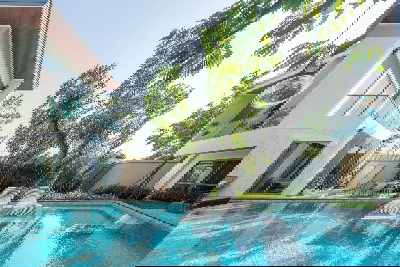 picture Modern Luxury Pool Villa for Sale in Mabprachan - 20/20