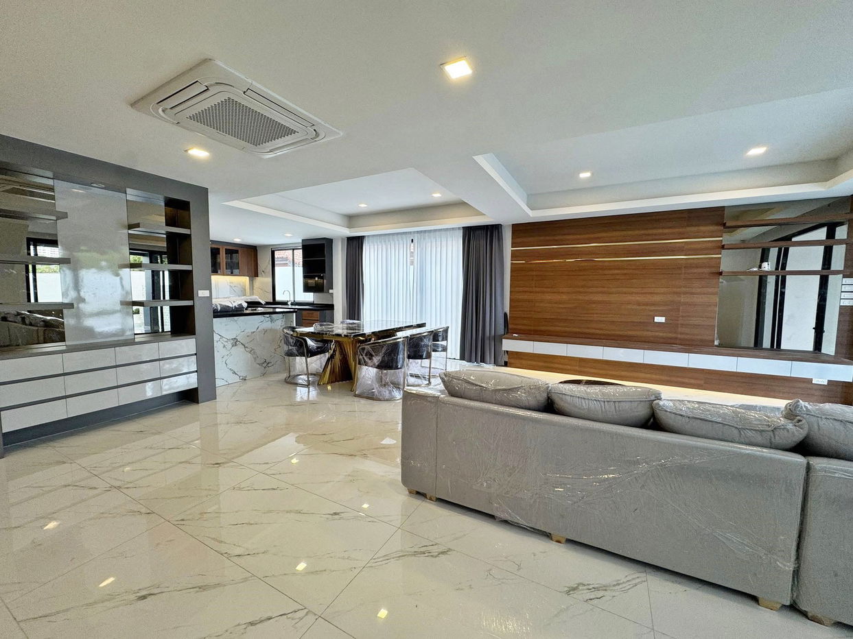 รูป ขายพูลวิลล่า 6 ห้องนอนในจอมเทียน - รูปที่ 2/23