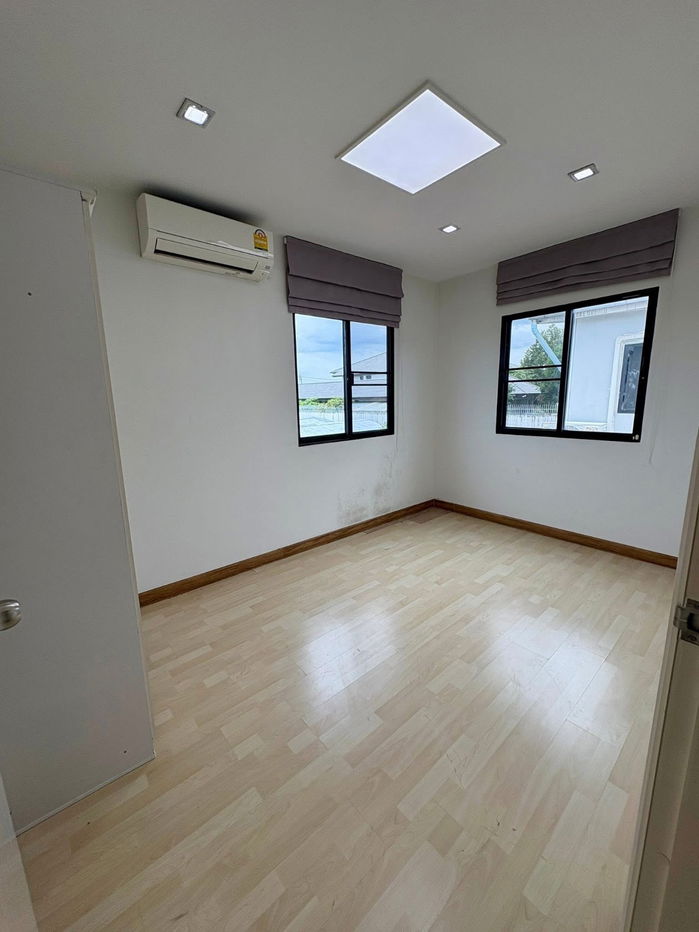 picture For rent, for rent, townhouse, Watcharapol-Phetkasem, cheap price, interested, Line: @951qfbfi - 14/15