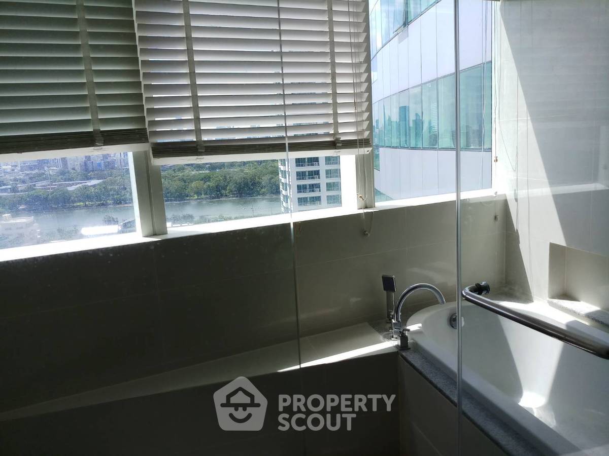 picture 2-BR Condo at Millennium Residence @ Sukhumvit Condominium near BTS Asok (ID 635593) - 21/24