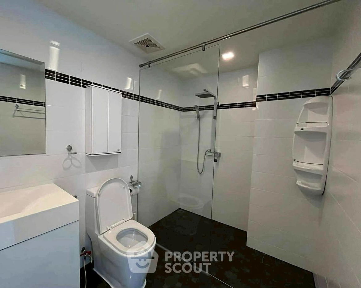 picture 2-BR Condo at Park Royal 3 Pattaya close to Phratamnak (ID 2463360) - 6/9