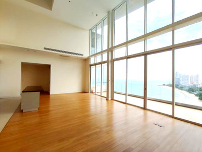 Condos for sale Tesco Lotus North Pattaya : Exclusive Penthouse at The Cove Pattaya for Sale