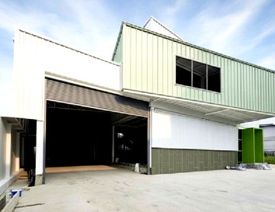 เช่าโรงงาน เขตลาดกระบัง : ให้เช่าโกดังพร้อมสำนักงาน สร้างใหม่ ซอยร่มเกล้า ลาดกระบัง พื้นที่ใช้สอย 750 ตารางเมตร 