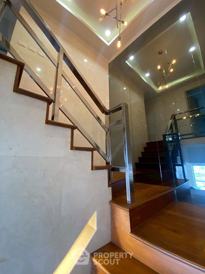 picture 4-BR Condo at Le Raffine Sukhumvit 24 Condominium near BTS Phrom Phong (ID 2085008) - 14/27