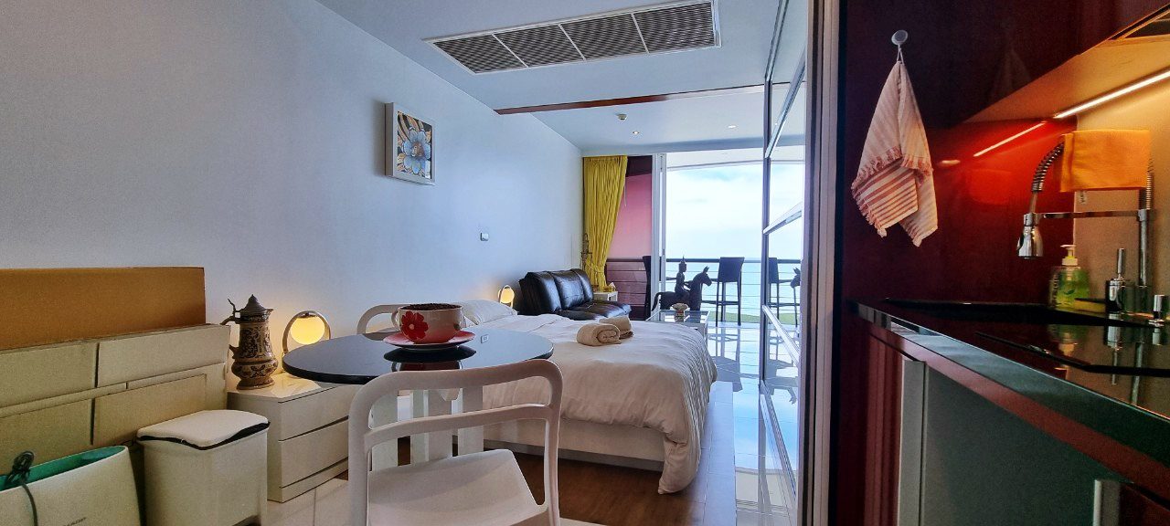 picture Pure Sunset Beach for Sale - 7/9