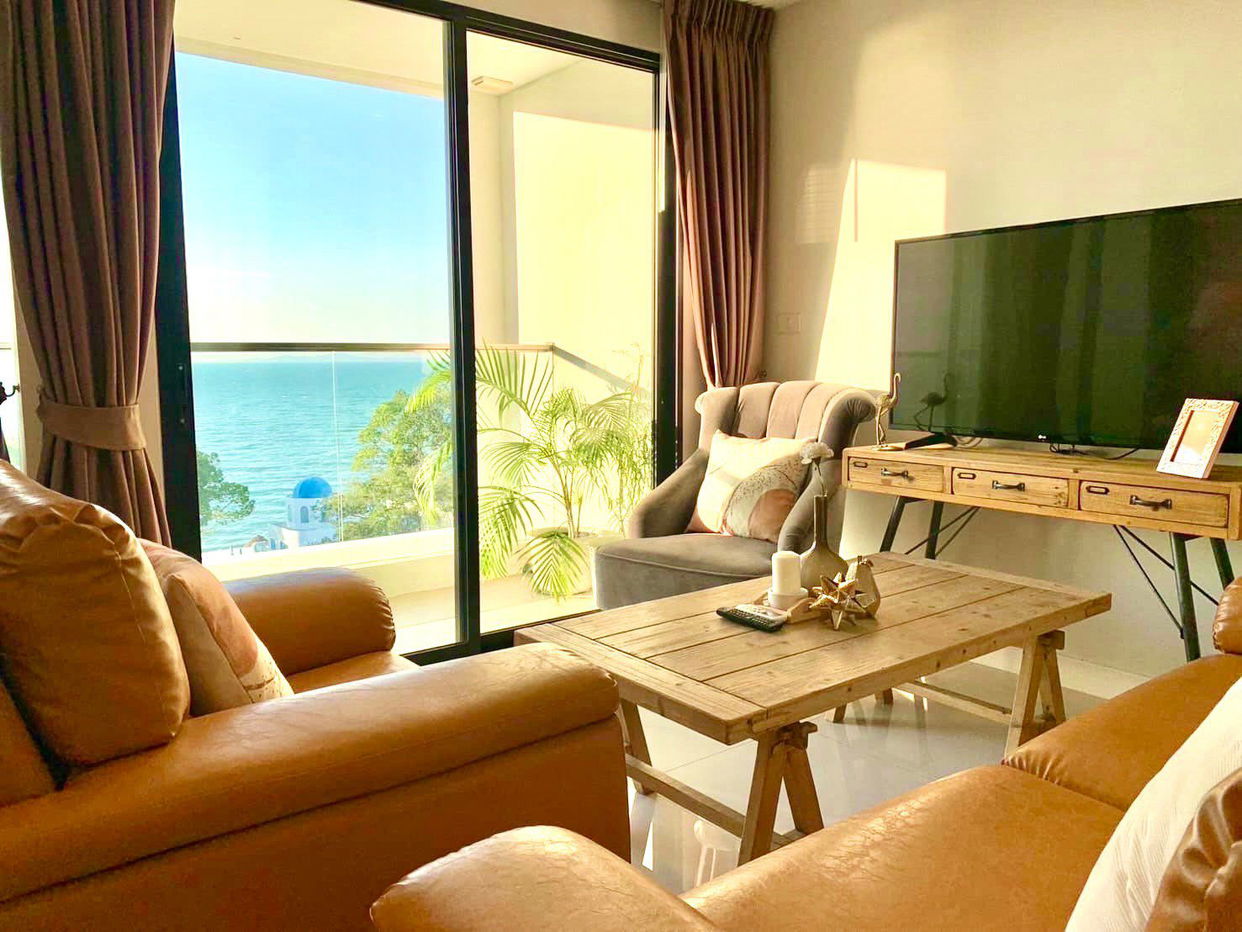 picture De Amber Condo 2 Bedrooms for Sale - 1/8