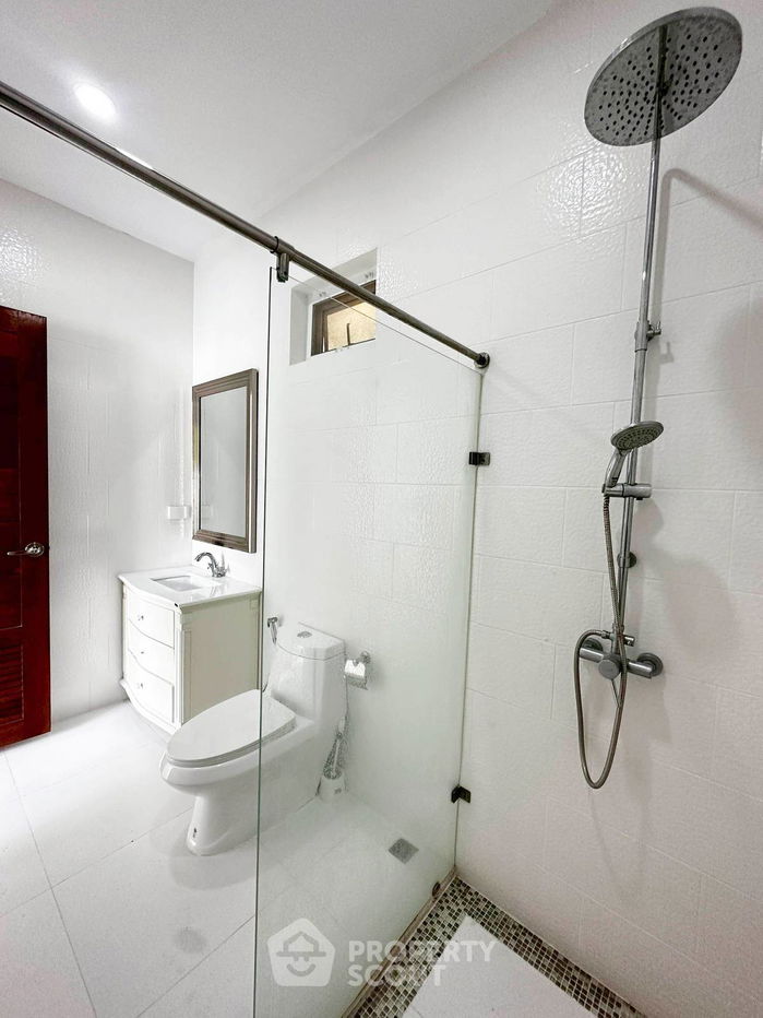 รูป วิลล่า 3-ห้องนอน ใน วังก์พง (ID 2461658) - รูปที่ 23/46