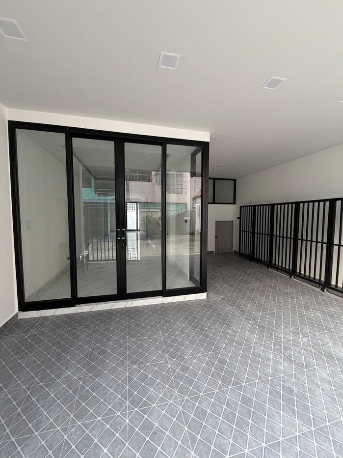 picture 3-Storey Renovated Townhome for Sale in Thappraya - 2/18