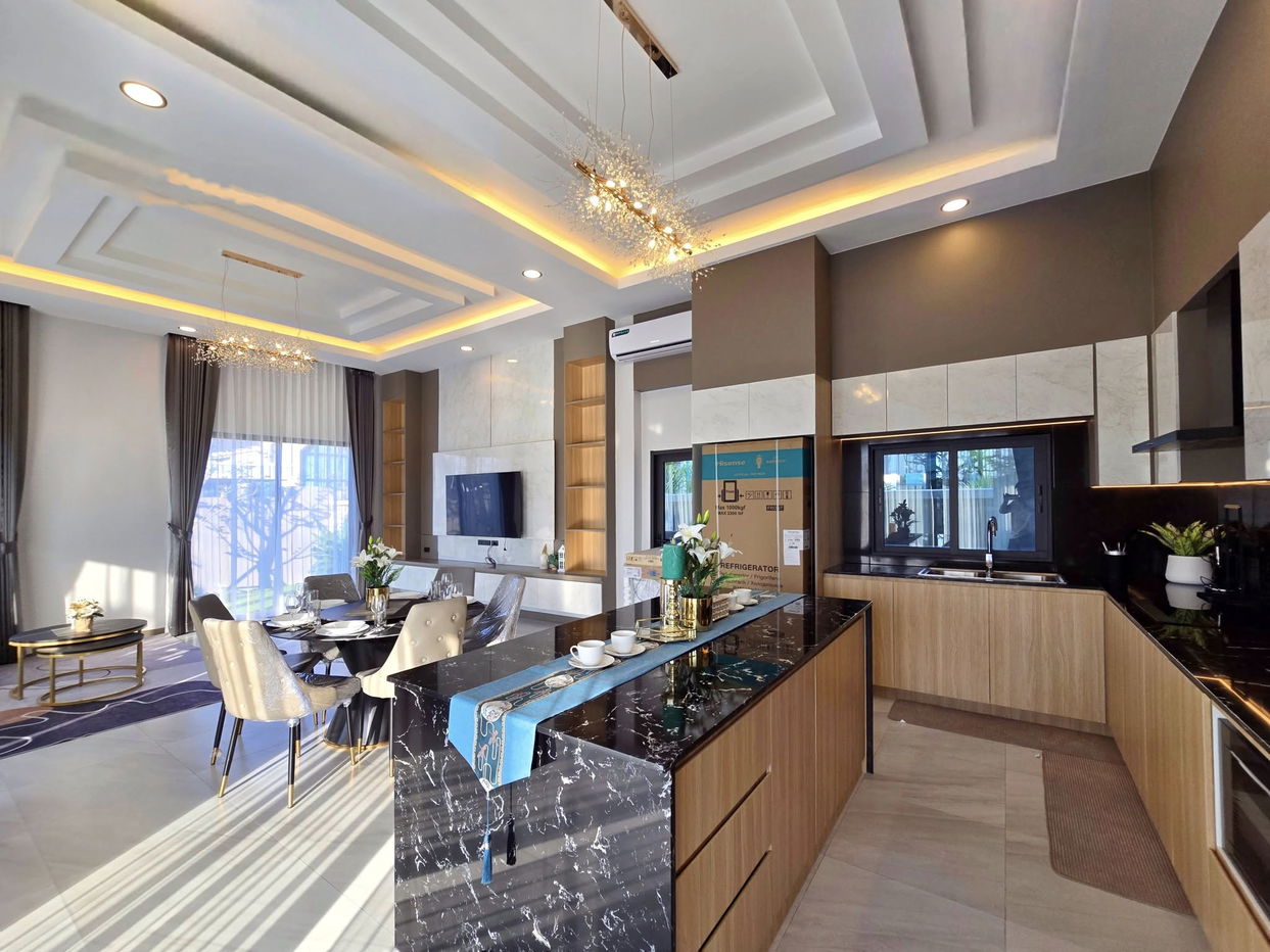 picture 3 Bedrooms Pool Villa in Mabprachan for Sale - 8/21