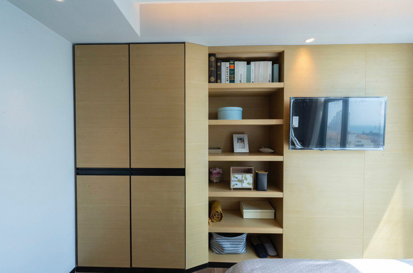 picture Beverly Mountain Bay 2 Bedrooms for Sale - 8/9