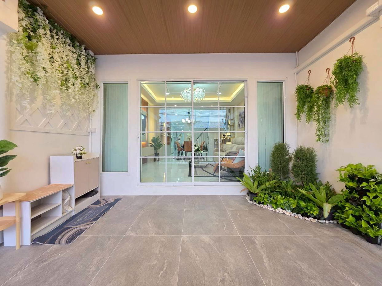 รูป ขายทาวน์เฮ้าส์ตกแต่งสวย 3 ห้องนอน ในโรงโป๊ะ พัทยา - รูปที่ 16/17