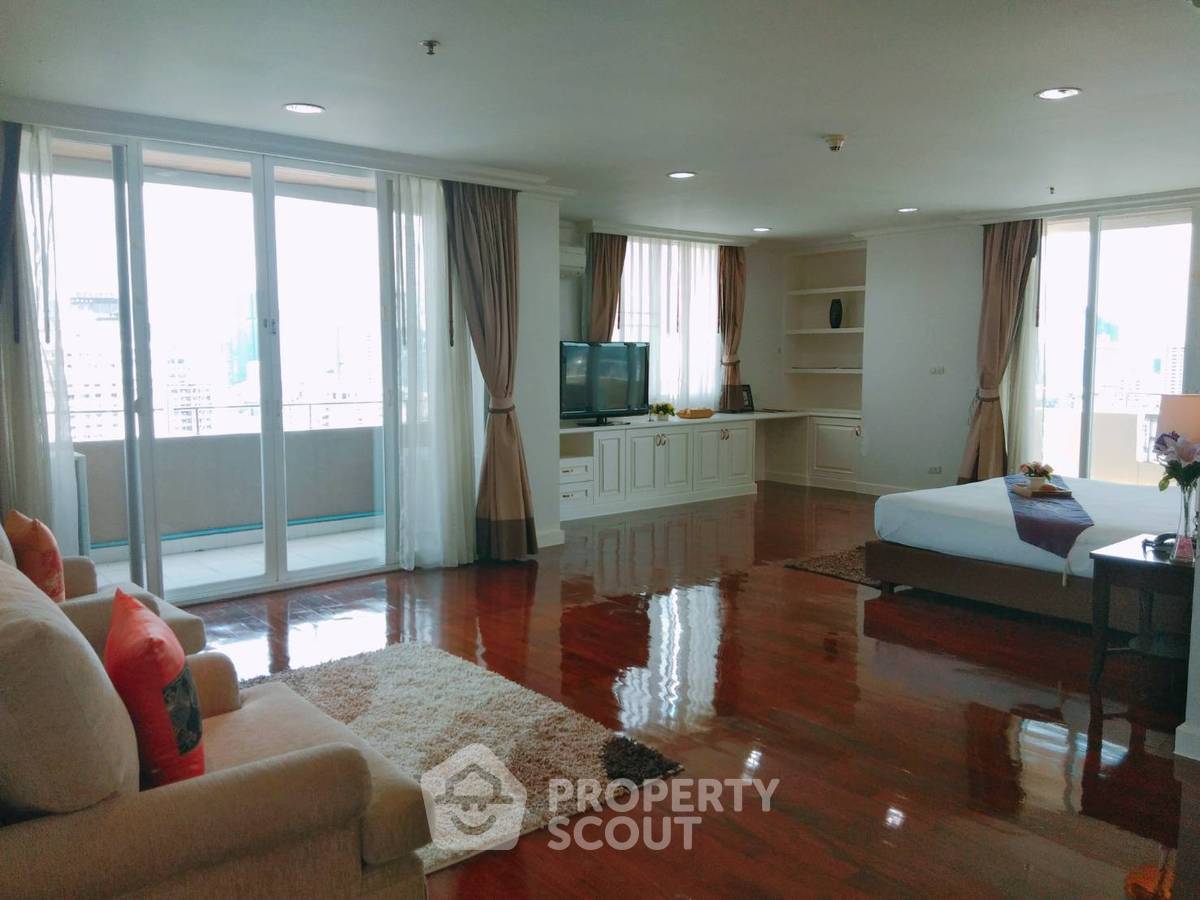 picture 4-BR Condo at Piyathip Place near BTS Phrom Phong (ID 659423) - 15/28