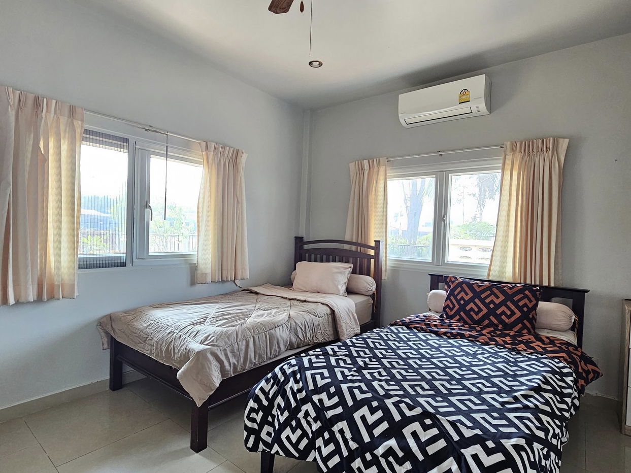 รูป 3 Bedrooms Pool Villa for Sale in East Pattaya - รูปที่ 6/18