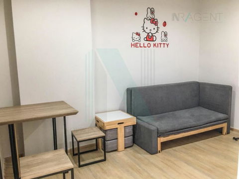 For rent, The Excel Hideaway Sukhumvit 71, 1 bedroom, 8th floor, Building B, near BTS Phra Khanong.