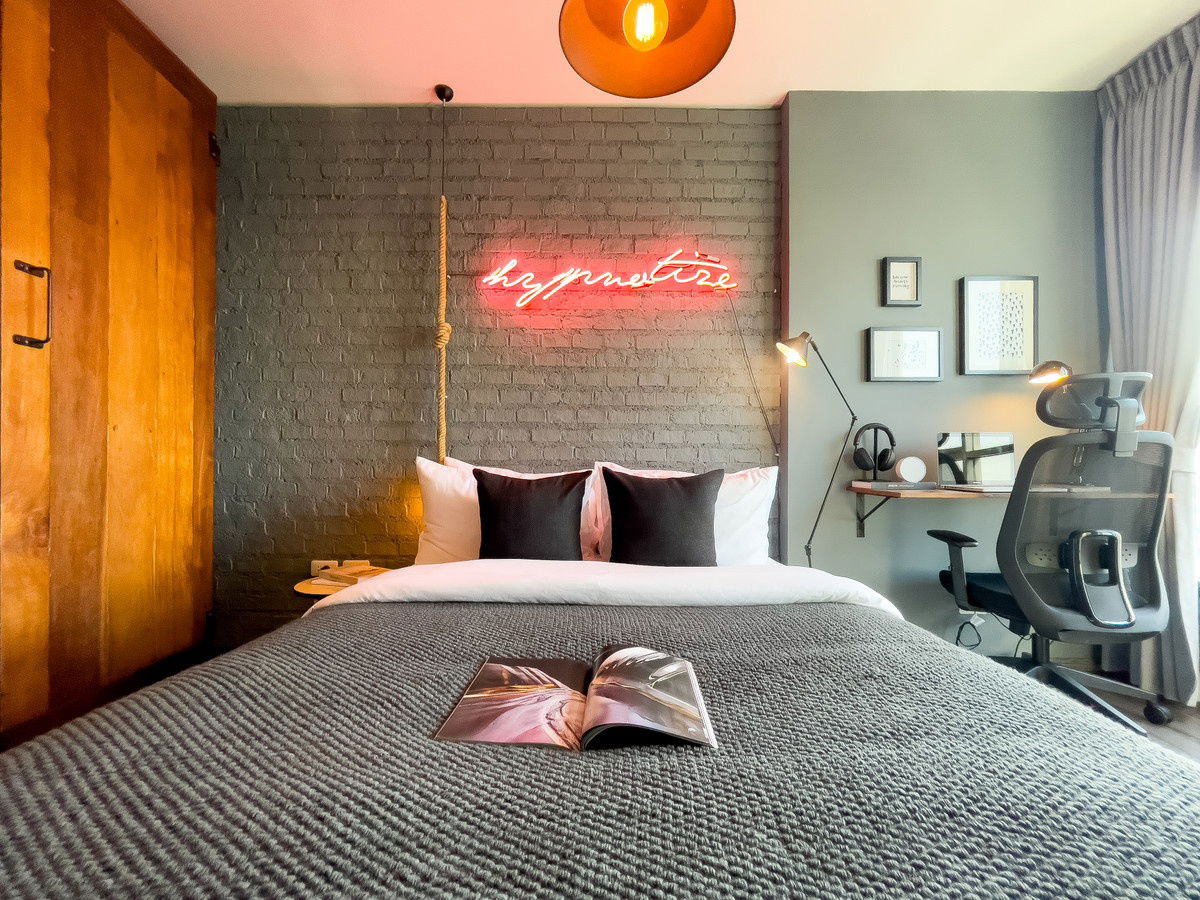 picture BTS On Nut 1 km. Free shuttle bus Price 42,000 Baht Condo The Base Park East ( Rental ) - 6/20