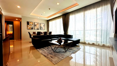 Condos for rent Assumption Convent Silom School : LTHC13703 – Condo for Rent | Menam Residences | 160 sqm | 3 Beds 4 Baths | Near BTS Saphan Taksin | 120K/Month 