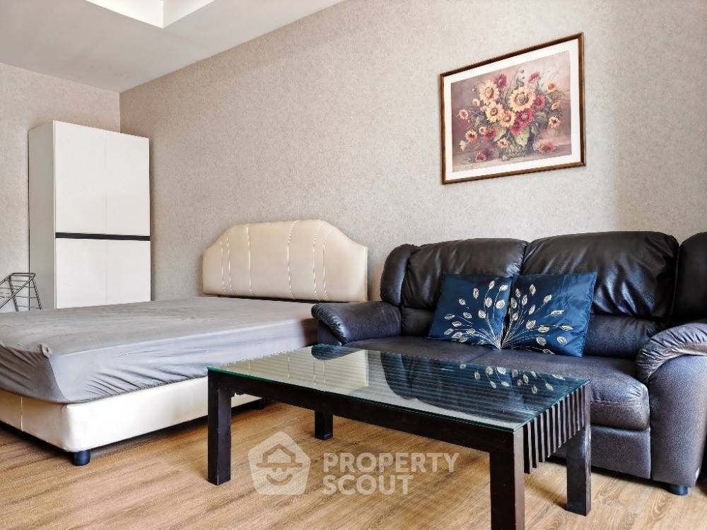 picture Studio Condo at The Trendy Condominium near BTS Nana (ID 1956550) - 2/6