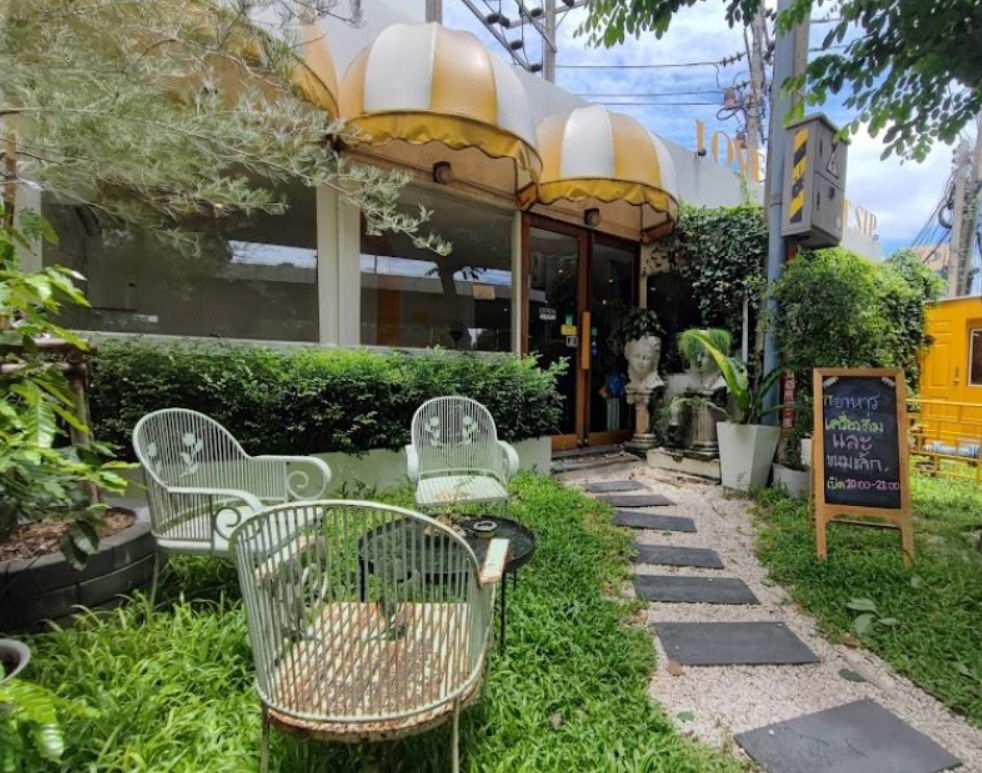 รูป ให้เช่าคอนโด studio ขนาด 28 ตารางเมตร i-House (พระราม 9 – เอกมัย) คอนโดพร้อมอยู่ เฟอร์นิเจอร์และเครื่องใช้ไฟฟ้าครบ สะอาด ปลอดภัย - รูปที่ 6/8