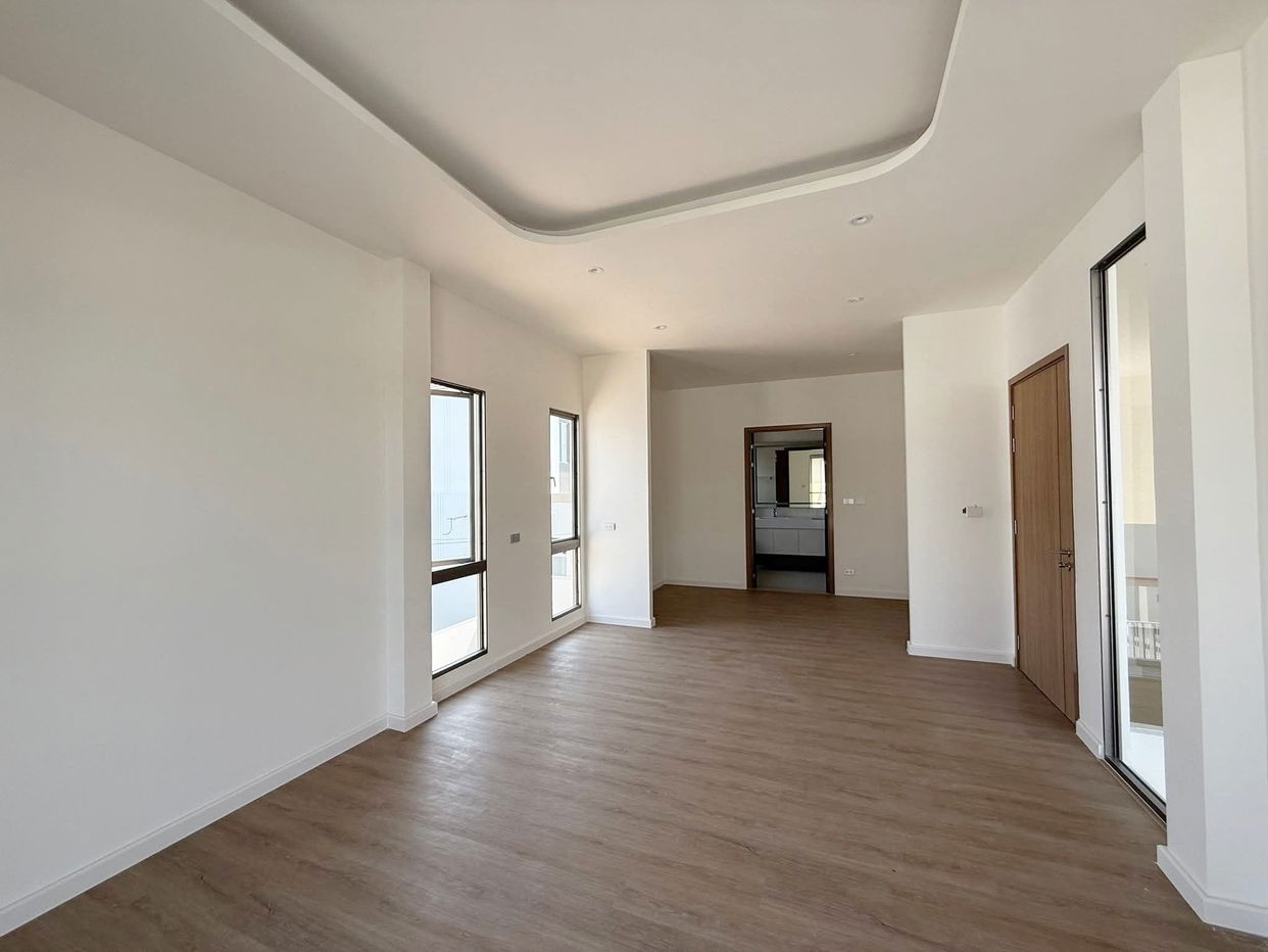 picture House in East Pattaya 4 Bedrooms for Sale - 7/13