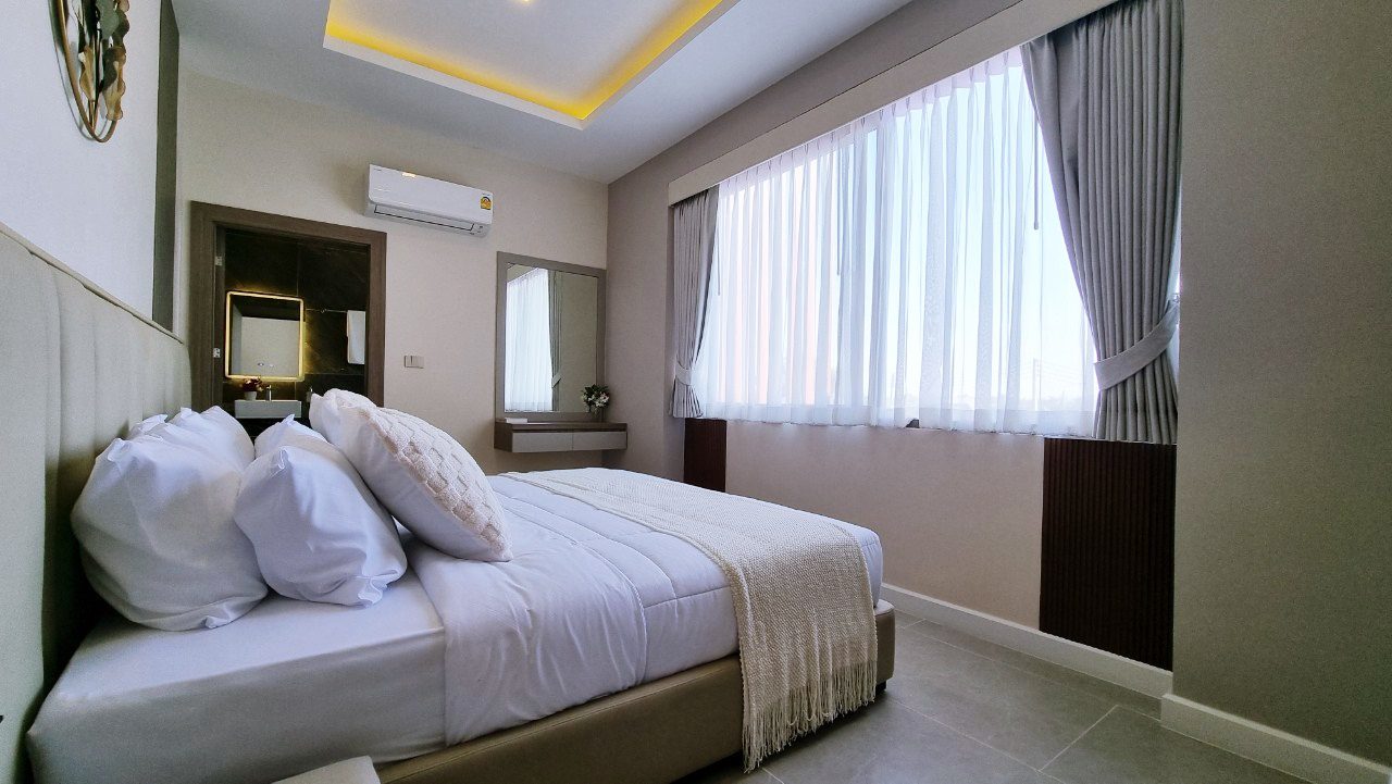 รูป ขายพูลวิลล่าหรูสไตล์โมเดิร์นในห้วยใหญ่ - รูปที่ 14/22