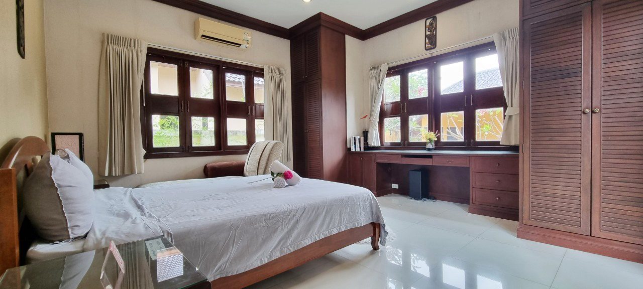 รูป วิลล่าพูล 4 ห้องนอน จอมเทียน ให้เช่า - รูปที่ 10/22