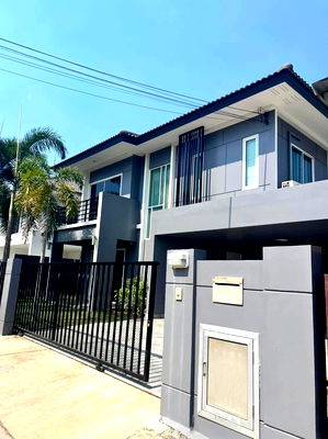 บ้านเดี่ยว บางละมุง ชลบุรี : Two-Story House Three Bedroom for Rent in Chaiyapruek