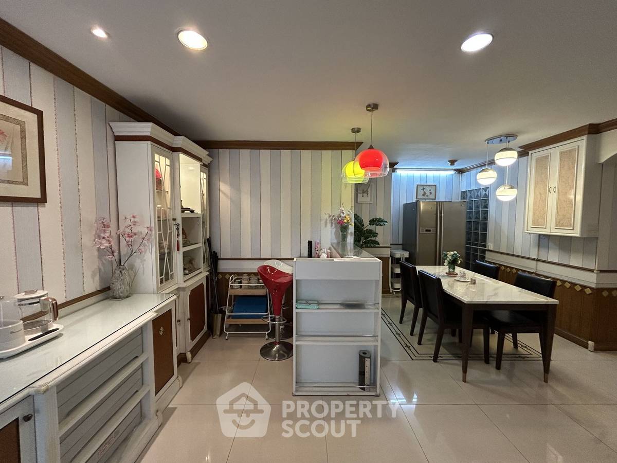 picture 3-BR Condo at Richmond Palace Condominium near BTS Phrom Phong (ID 2459231) - 6/14