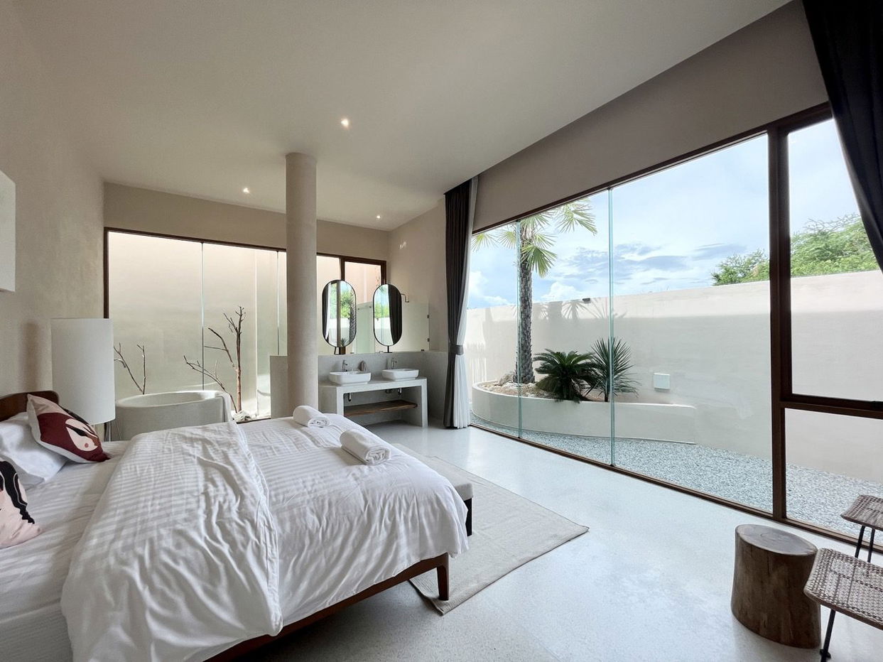 รูป Luxury 9-Bedroom Pool Villa for Sale in Jomtien - รูปที่ 13/20