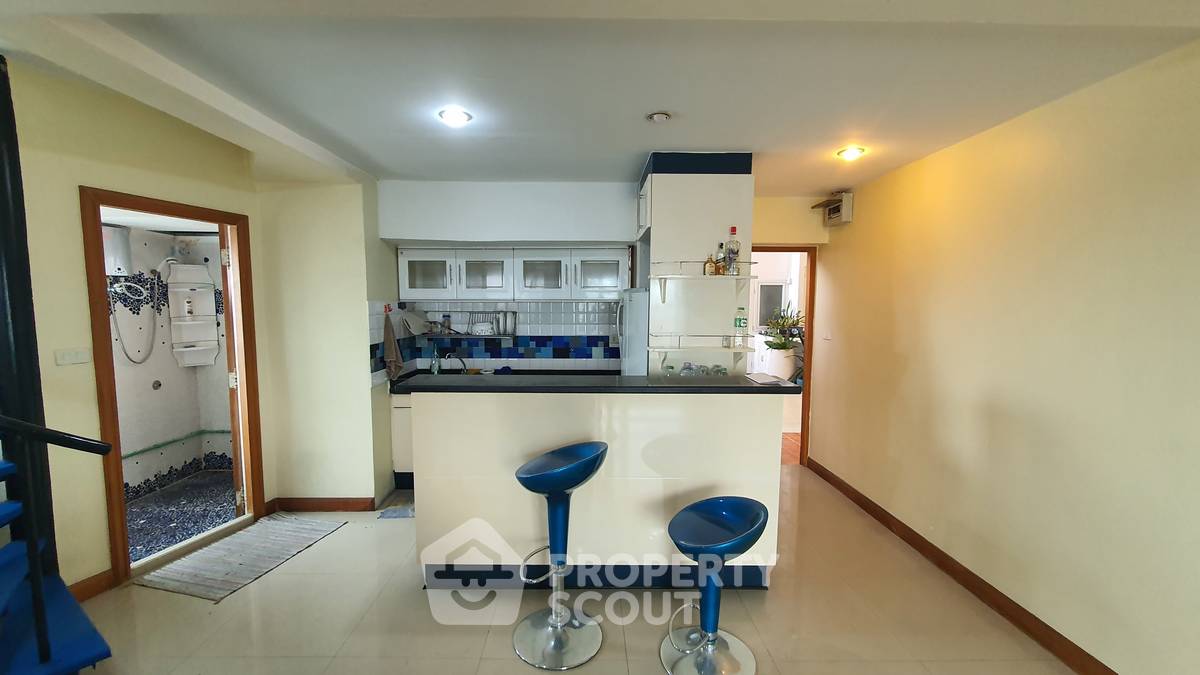 picture 2-BR Condo at Thonglor Tower Condominium near BTS Thong Lor (ID 893540) - 7/19