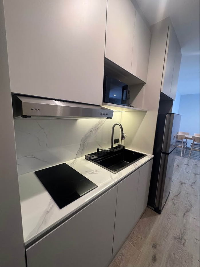 picture 🔥 Hot🔥 NewRenovated Pathumwan Resort 2B2B60sqm. Just 25K/Month only call Ms.Angel(Aumi) 0658209572 - 3/9