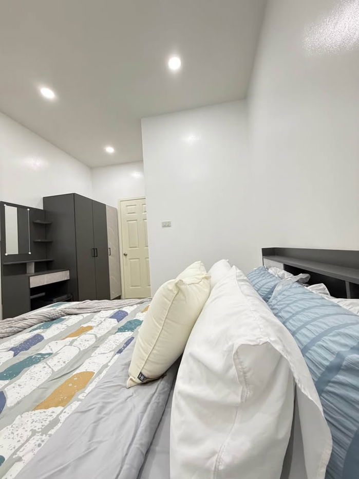 รูป ขายทาวน์เฮ้าส์ ซอยเนินพลับหวาน พร้อมเฟอร์นิเจอร์ครบชุด - รูปที่ 13/20