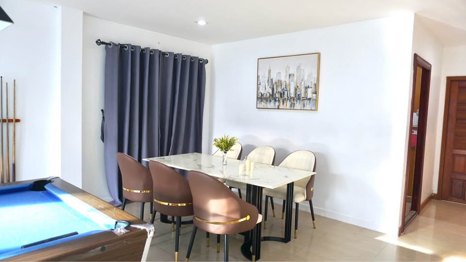 picture Spacious 4-Bedroom Corner Pool Villa for Sale – Mabprachan - 7/13