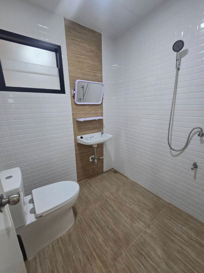 รูป ทาวน์เฮ้าส์ รีโนเวทใหม่ ทำเลดี พร้อมเฟอร์ฯ หมู่บ้าน บุศรินทร์-รามอินทรา ถนนพระยาสุเรนทร์ 40 คลองสามวา - รูปที่ 19/28