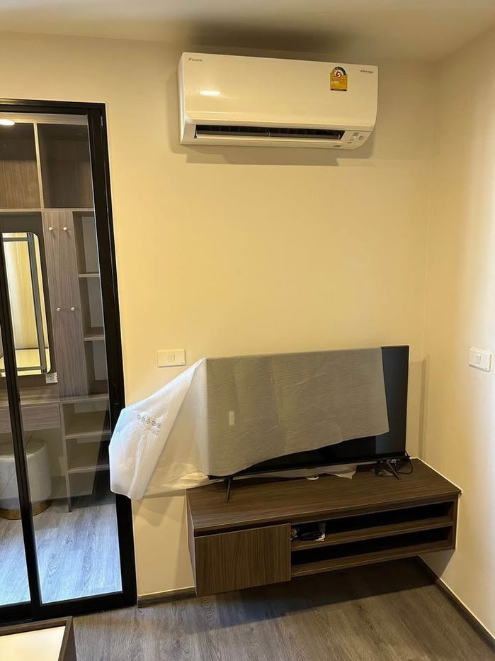 รูป ให้เช่า ดิ ออริจิ้น ลาดพร้าว - บางกะปิ มีเฟอร์นิเจอร์+เครื่องใช้ไฟฟ้าครบ - รูปที่ 2/9