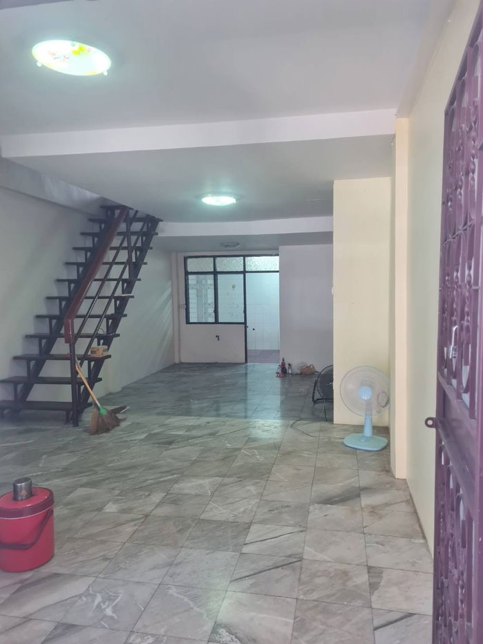 picture Selling below cost price, 3-storey townhouse, Thanyakarn Village, Watcharapol, 1.6 MB. - 4/28