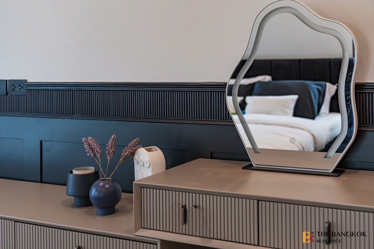 picture the privilege of luxury in an economic hub location burasiri krungthep kreetha - 9/16