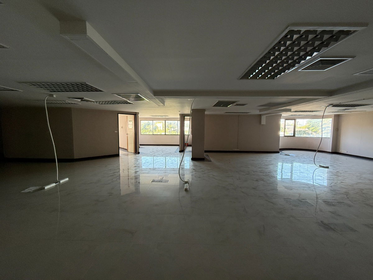 รูป ให้เช่าออฟฟิศ ฮิลล์ไซด์คอนโด ชั้น 4 ขนาด 200 ตร.ม. (ID:053BR) - รูปที่ 8/29