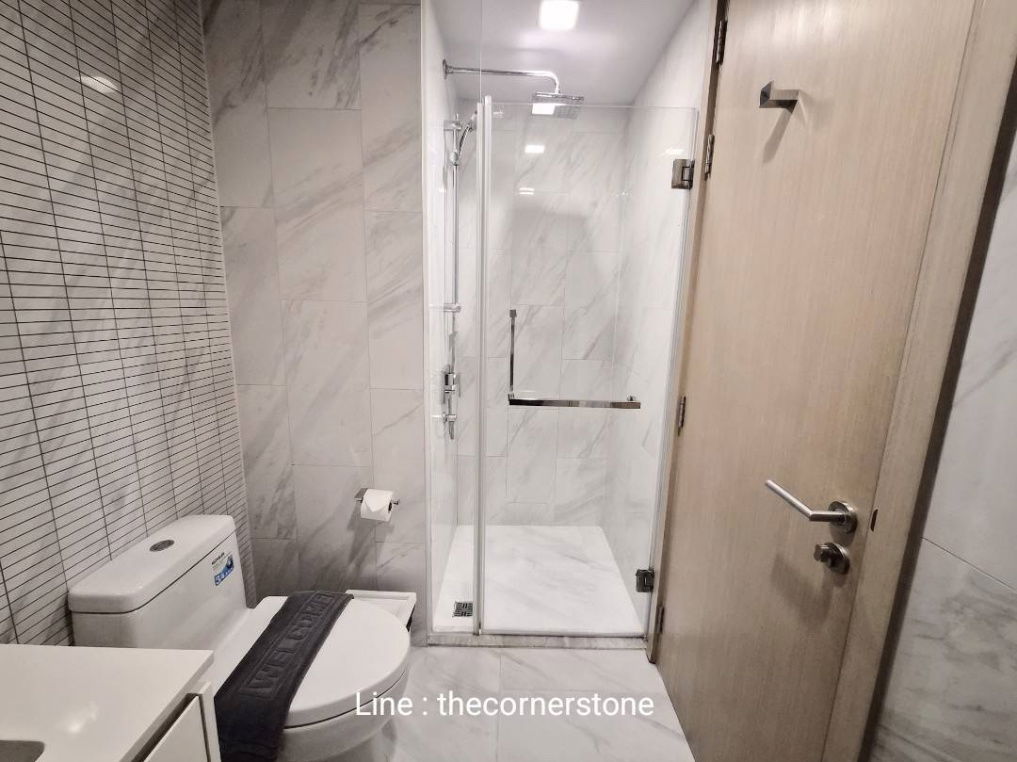 รูป ขายด่วน ❗️ราคาดีสุดๆ⚡️คอนโดย่านใจกลางสุขุมวิท✨“ 𝐇𝐲𝐝𝐞 𝐒𝐮𝐤𝐡𝐮𝐦𝐯𝐢𝐭 𝟏𝟏 “✨Studio ขนาด 34.24 ตร.ม. [251443] - รูปที่ 16/16