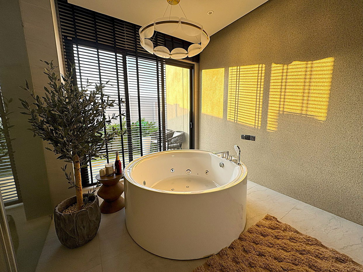 picture Prime Habitat Villa Pattaya for Sale - 13/19