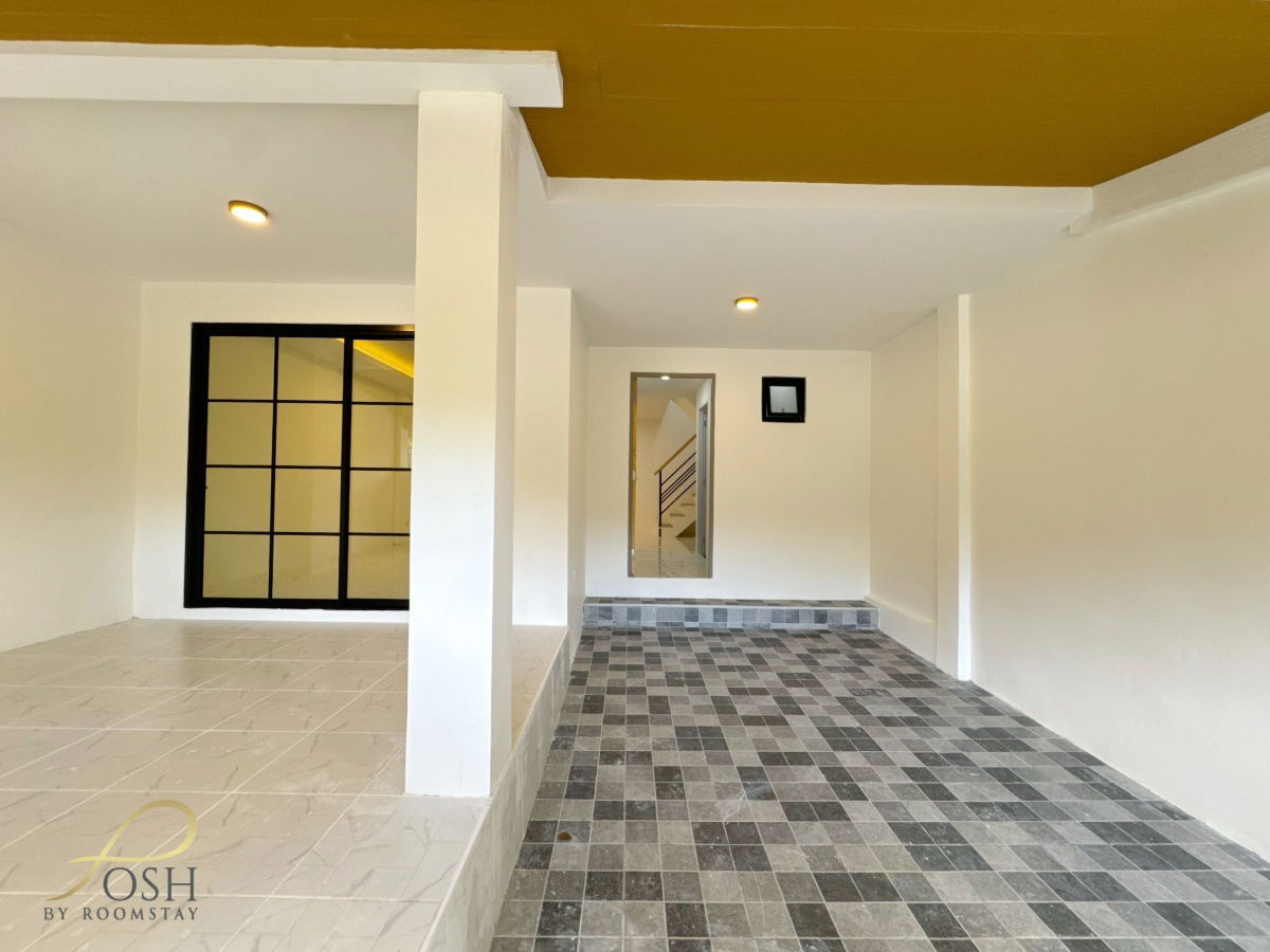 รูป หมู่บ้านชเลคีรี กะทู้ - บ้านรีโนเวทใหม่ทำเลกะทู้  ใกล้ปั๊มบางจากกะทู้ ห้องนอนใหญ่มาพร้อมระเบียง ไม่ชนบ้านหลังอื่น บรรยากาศโปร่งโล่ง - รูปที่ 28/32