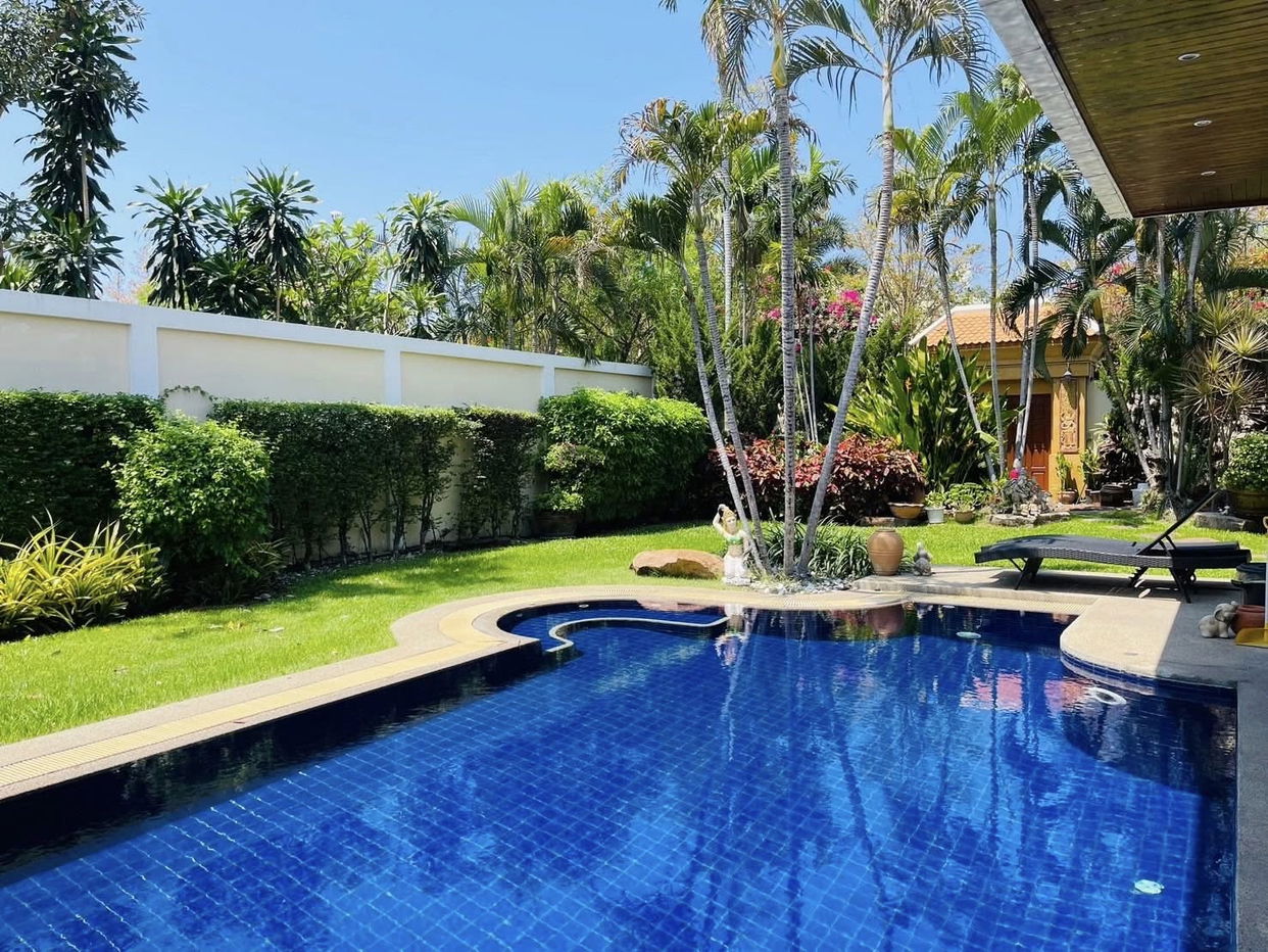 รูป ขายพูลวิลล่า 3 ห้องนอนในหาดจอมเทียน กว้างขวางเป็นส่วนตัว - รูปที่ 2/16