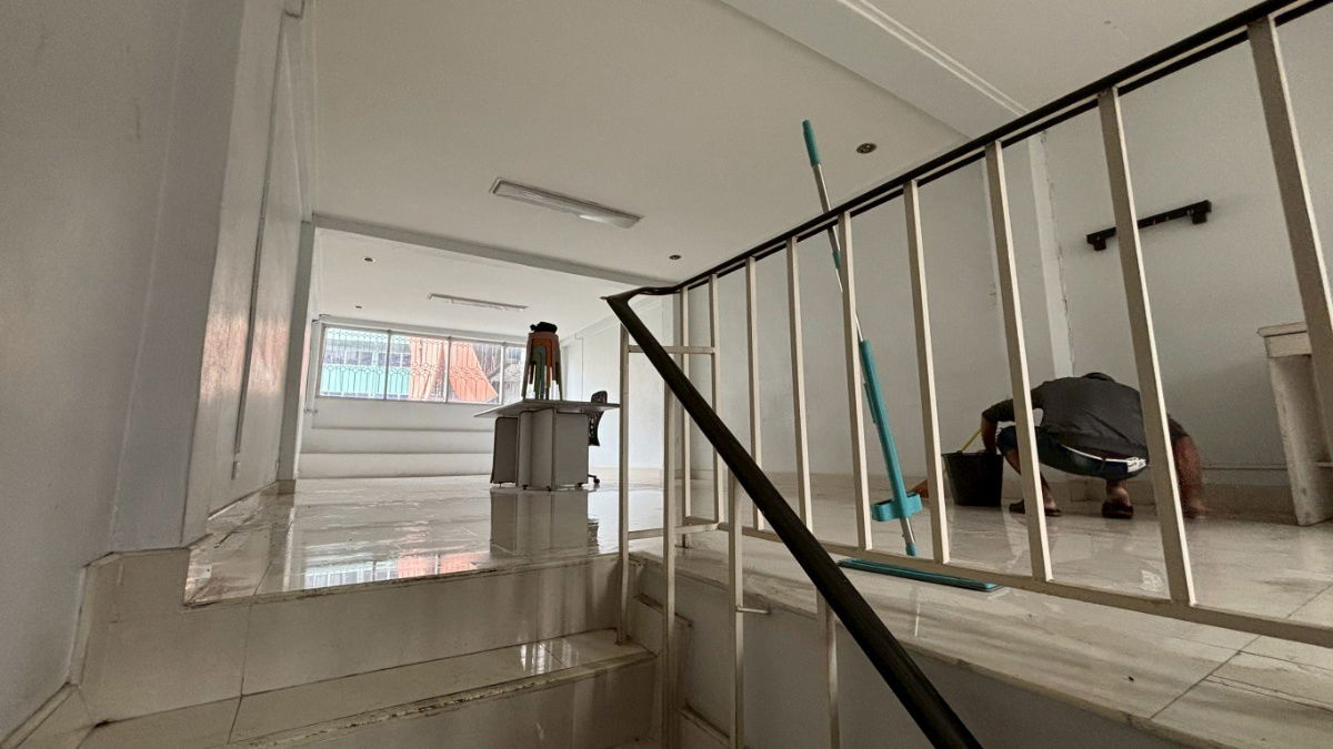 picture Commercial building for sale, 14 sq wah, good location on Petchburi Road. - 30/43