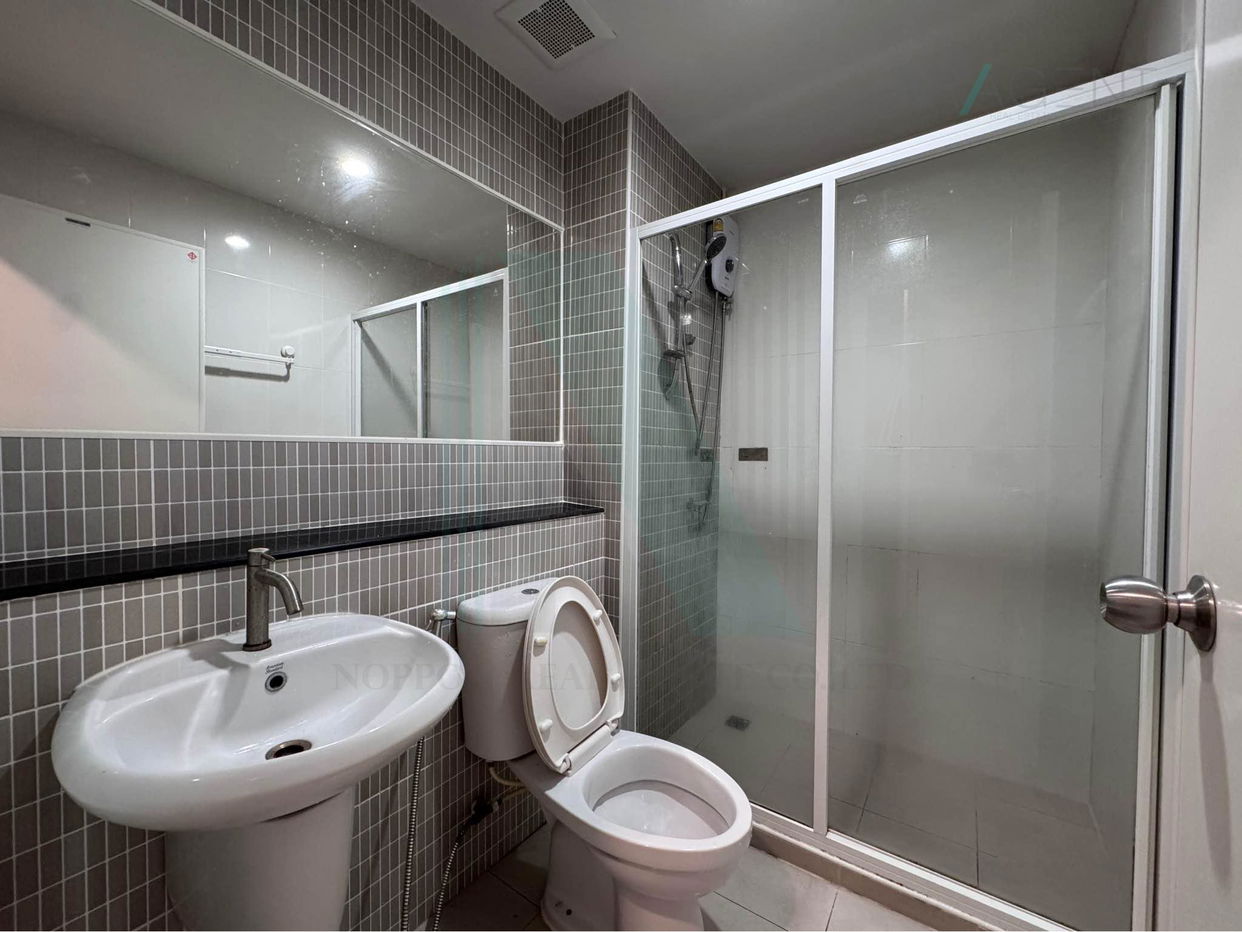 picture For Rent Condo REGENT HOME BANGSON PHASE 28 Building B, Floor 26,1 bed room, Room size 28 sqm - 7/8