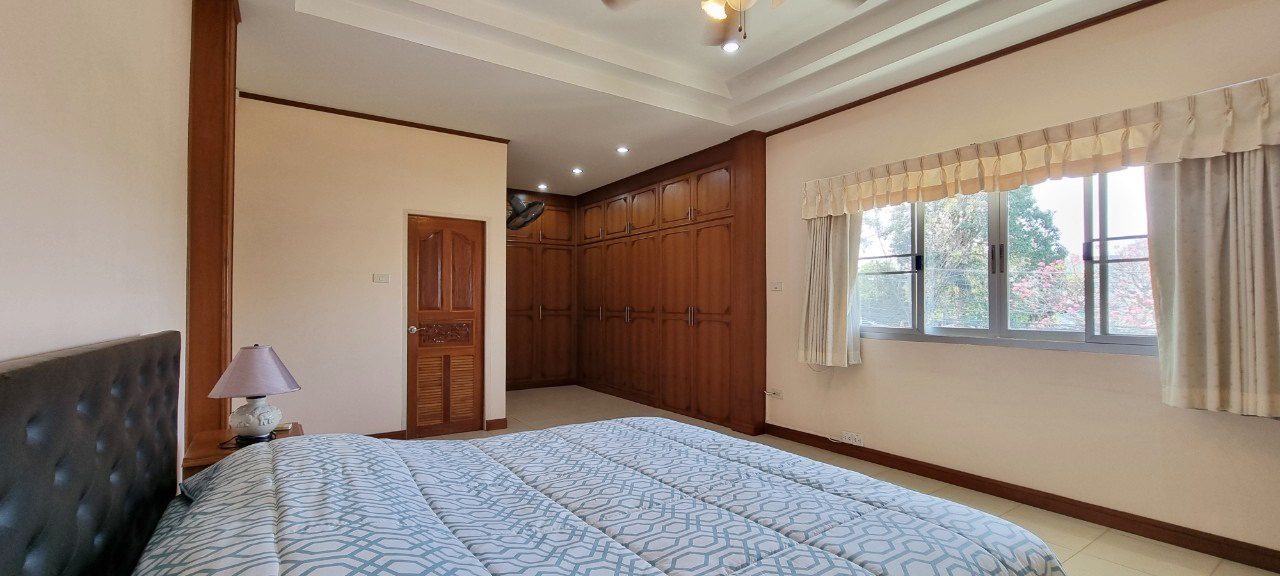 รูป ขายบ้าน 4 ห้องนอนในพัทยาเหนือ - รูปที่ 8/21