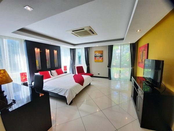 picture Palm Oasis Villas for Sale - 14/17