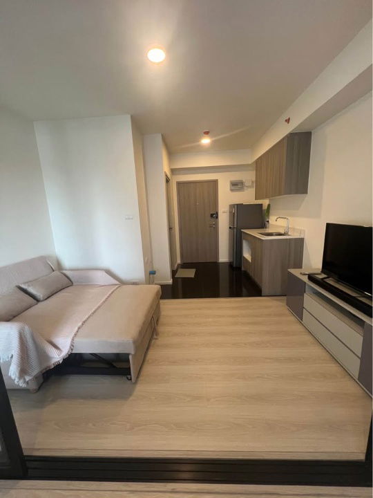 picture R2808 Condo For Rent A Space Mega 2 - 4/10