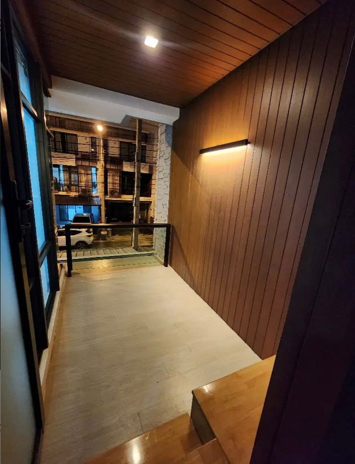 picture Townhouse for rent, 3 floors, Plex Bangna Village, beautiful, good location, near Mega Bangna shopping center. Interested, add Line @841qqlnr - 18/23