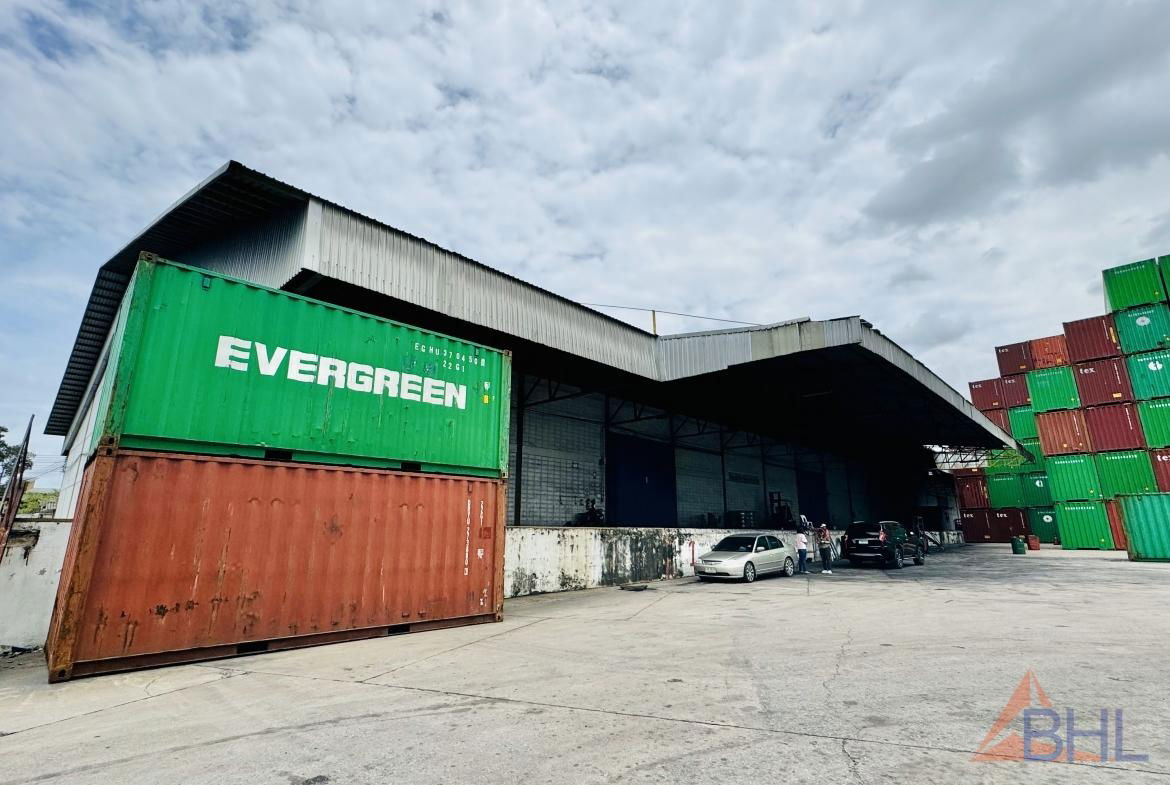 รูป ขายถูกมาก ที่ดิน 23-1-46 ไร่ พร้อมโกดัง พร้อมใช้งาน การเดินทางสะดวก อ.ศรีราชา ชลบุรี - รูปที่ 2/8