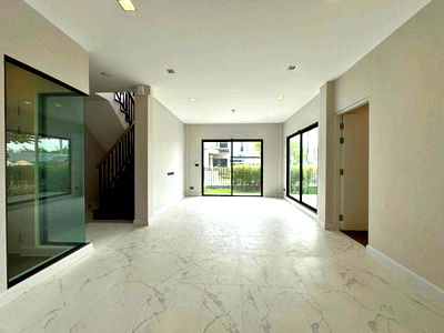 บ้านเดี่ยว ม.เอเชียอาคเนย์ : ขาย บ้านเดี่ยว Venue ID Petchkasem 81 บ้านเดี่ยวหลังใหญ่ สไตล์โมเดิร์นจาก SC Asset