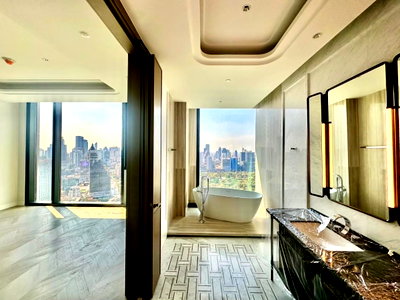 คอนโดให้เช่า : LTH13704 – Condo for Rent | ONE89 wireless | 366.13 sqm | 5 Beds 5 Baths | Near MRT Lumpini | 1.5 MB/Month | คอนโดให้เช่า 189 ไวร์เลส วัน แบงค็อก